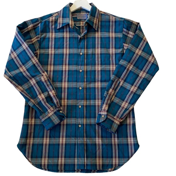 🚫SOLD🚫 Vintage Pendleton 100% Virgin Wool Plaid Button Down Shirt Size Medium - Picture 10 of 11